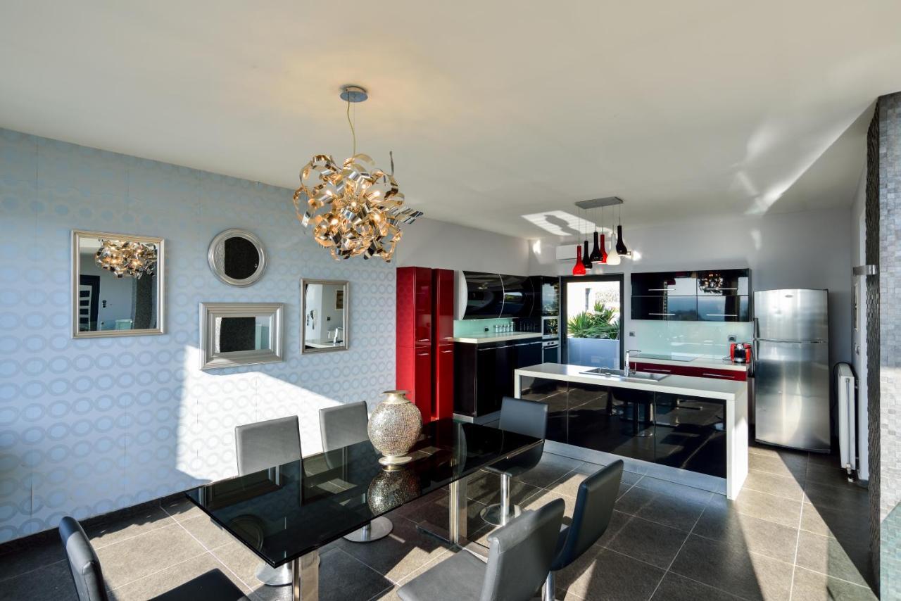 Adorno Luxury Villas Horafákia Kültér fotó